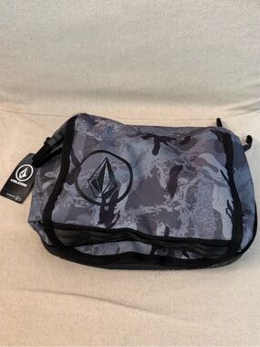 Volcom Camo Wingman Travel Toiletry Bag